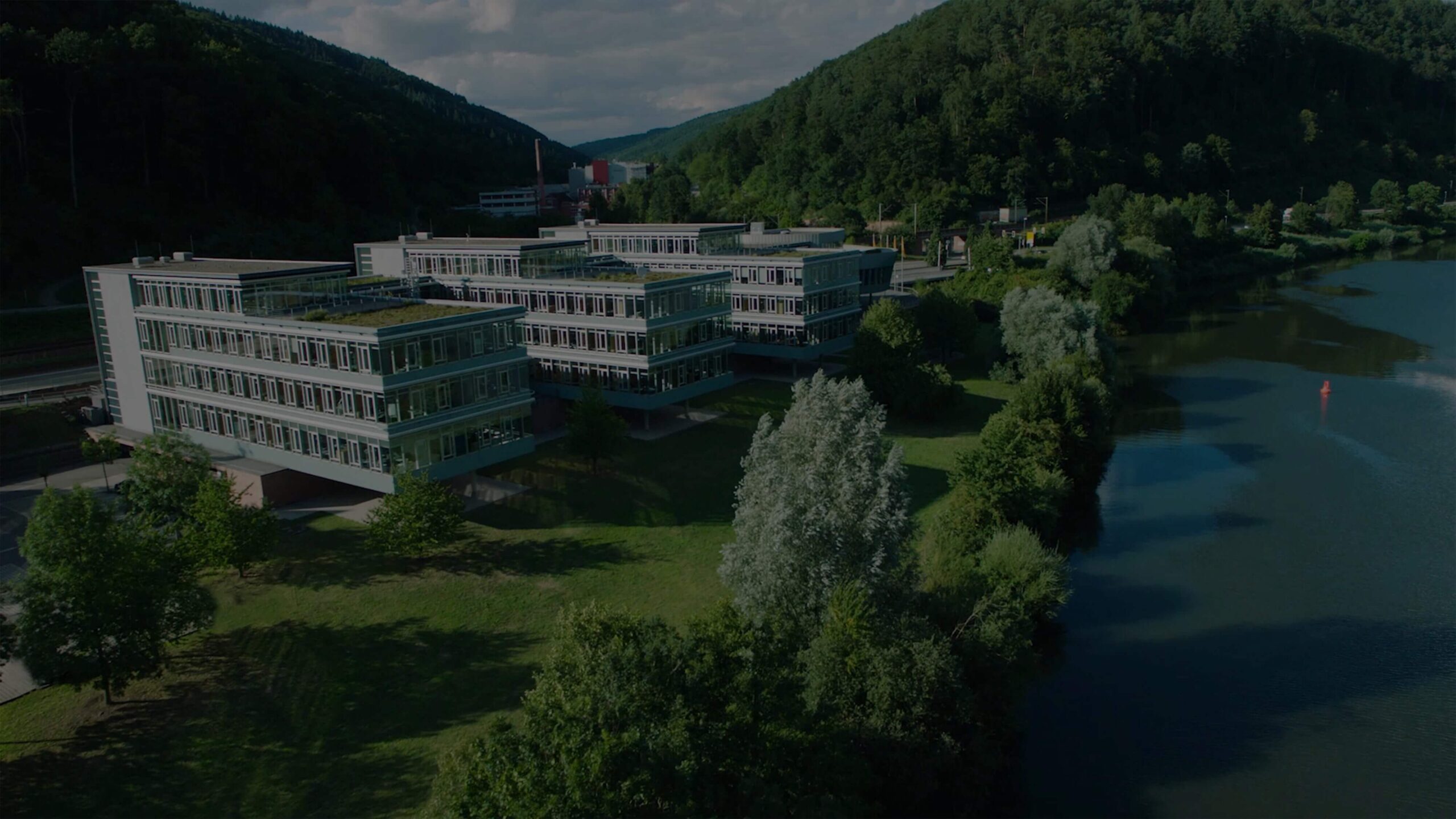 The GELITA office buildings in the valley of Eberbach.